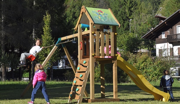 torretta gioco in legno per esterni 